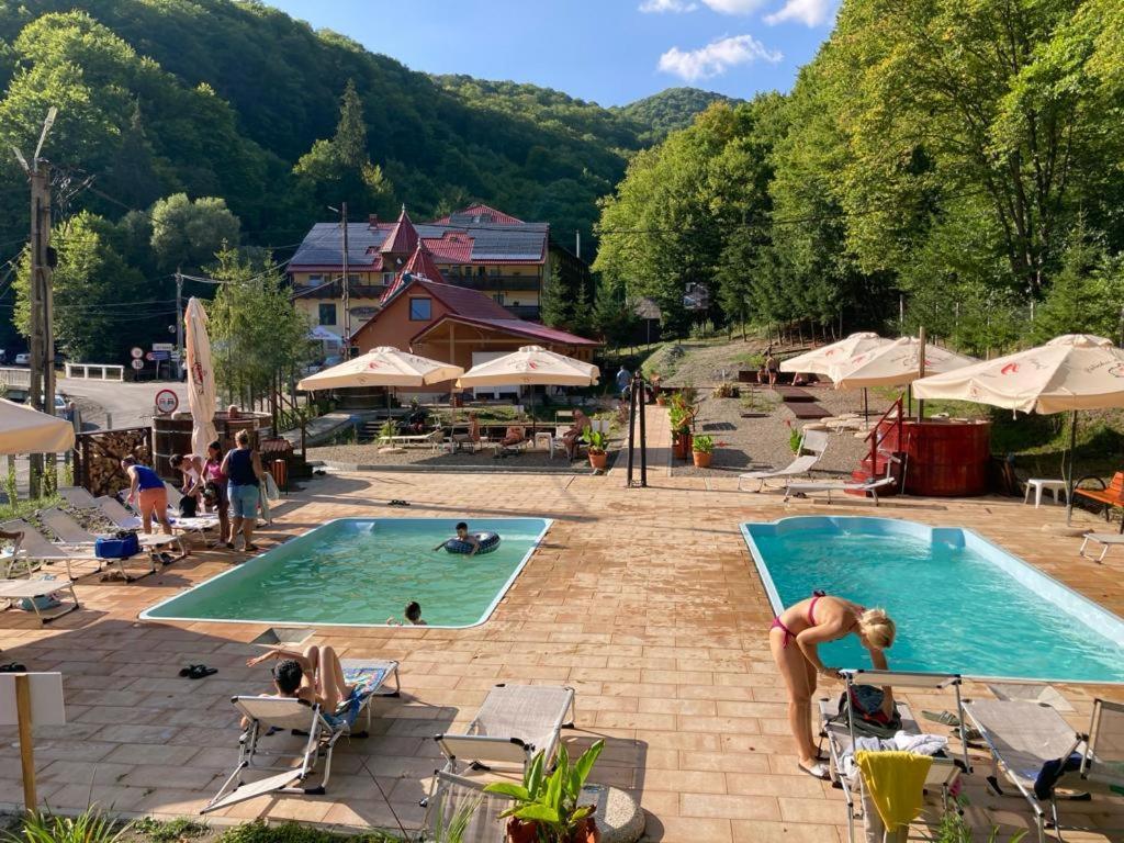 Pensiunea Cetate Balvanyos Buitenkant foto